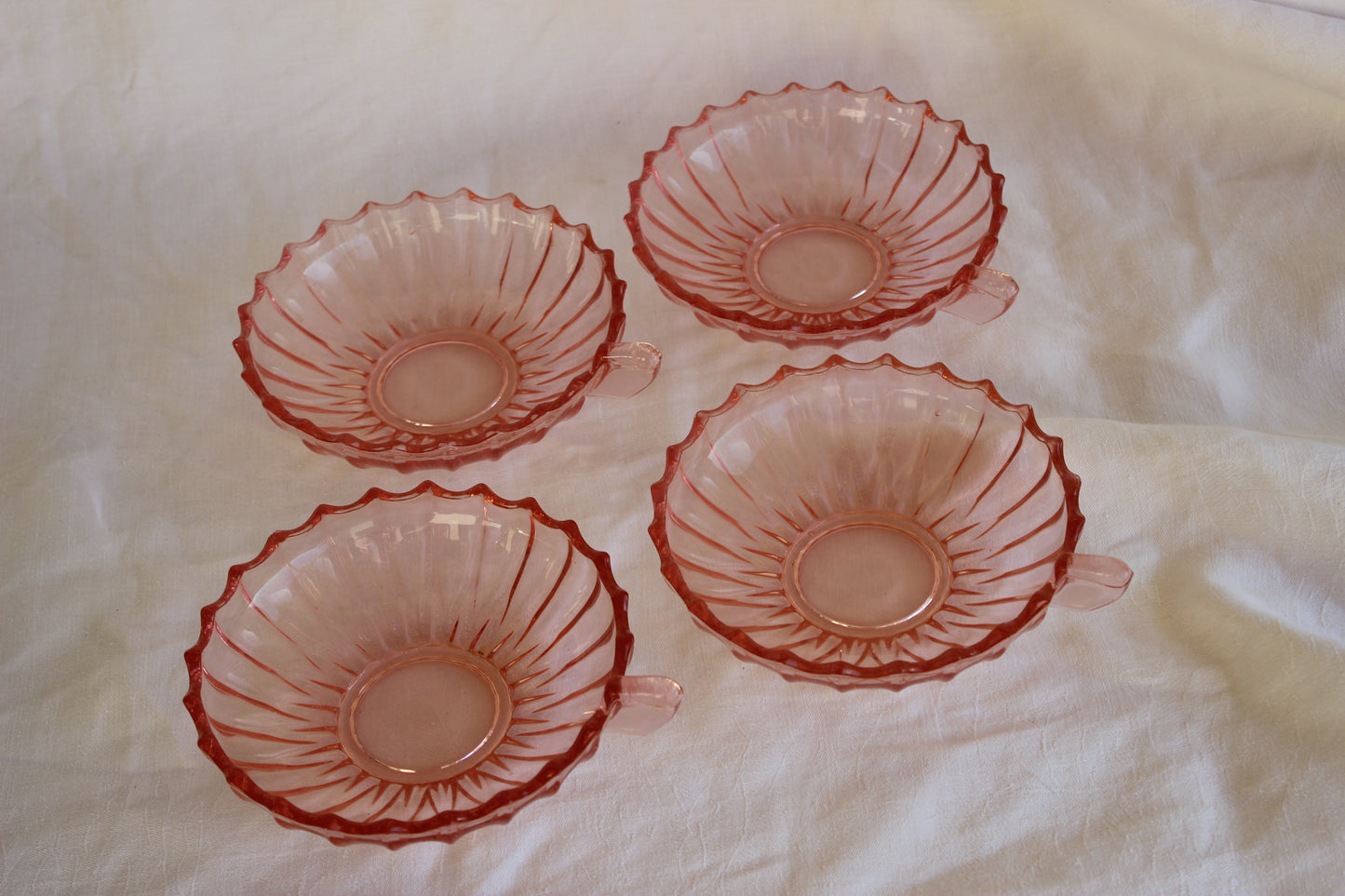 Set of 4 pretty pink glass shallow cups