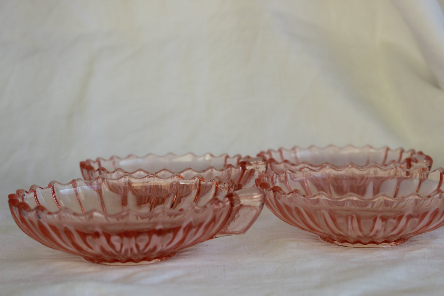 Set of 4 pretty pink glass shallow cups